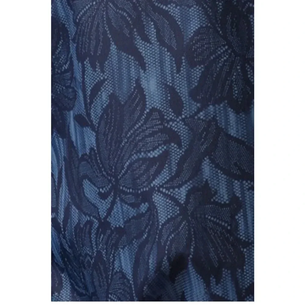 Athleta Women's Size Large Sightseer Lace Pattern Jacket NWT Blue 2-Way Stretch